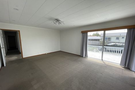 Photo of property in 14b Pipitea Place, Massey, Auckland, 0614