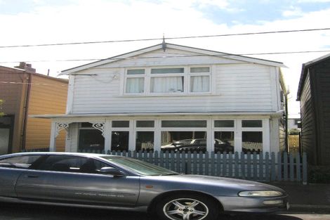 Photo of property in 15 Green Street, Newtown, Wellington, 6021
