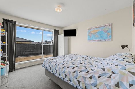 Photo of property in 167 Queenspark Drive, Parklands, Christchurch, 8083