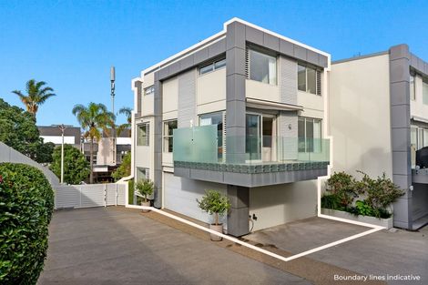 Photo of property in Montrose Villas, 441c Beach Road, Mairangi Bay, Auckland, 0630