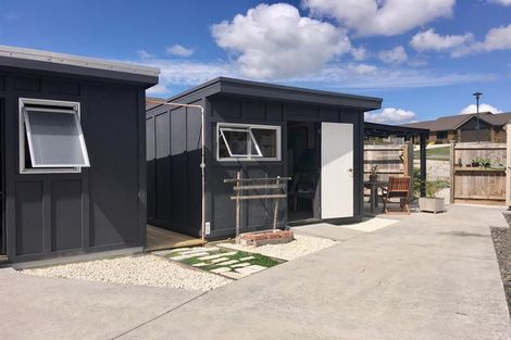 Photo of property in 25 Calla Street, Maungaturoto, 0520