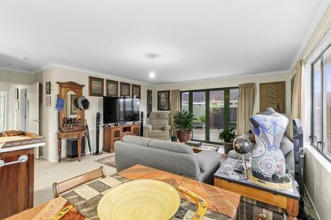 Photo of property in 5a Massey Street, Elderslea, Upper Hutt, 5018