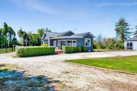 Photo of property in 1233 Egmont Road, Egmont Village, New Plymouth, 4372