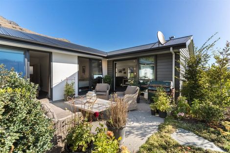 Photo of property in 17 Sandford Terrace, Lower Shotover, Queenstown, 9304