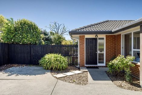 Photo of property in 30b Takaro Avenue, Sockburn, Christchurch, 8042