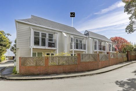 Photo of property in 16 Lawson Place, Mount Victoria, Wellington, 6011
