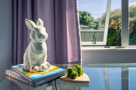 Photo of property in 35 Great North Road, Riverhead, 0820