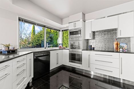 Photo of property in 16 Highcrest Heights, Westmorland, Christchurch, 8025