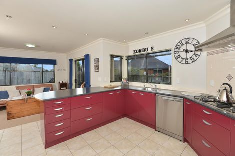 Photo of property in 6 Oxford Avenue, Te Kamo, Whangarei, 0112