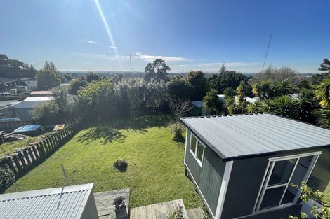 Photo of property in 6 Hartley Terrace, Massey, Auckland, 0614