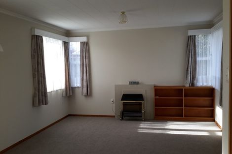 Photo of property in 713 Pioneer Highway, Takaro, Palmerston North, 4412