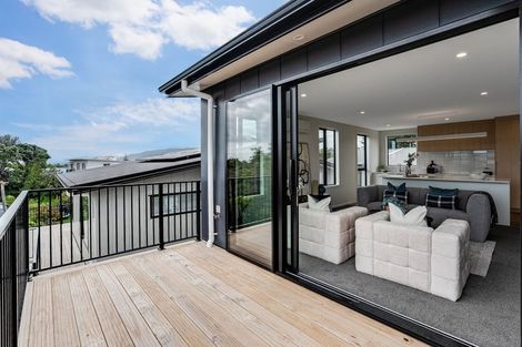 Photo of property in 8a Martin Road, Paraparaumu Beach, Paraparaumu, 5032