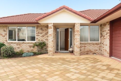 Photo of property in 11 Petrel Place, Welcome Bay, Tauranga, 3112