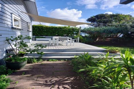 Photo of property in 74a Wharf Road, Te Atatu Peninsula, Auckland, 0610
