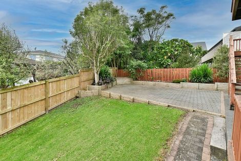 Photo of property in 3 Higham Ferrers Place, Red Beach, 0932