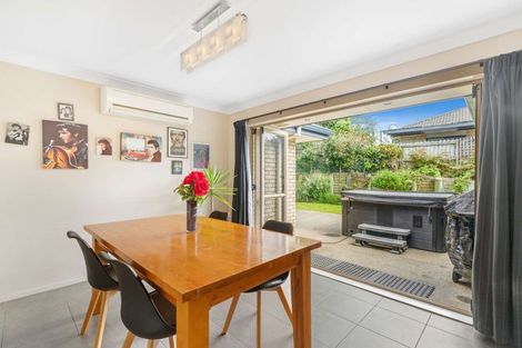 Photo of property in 5 Ernest Shackleton Place, Waiuku, 2123