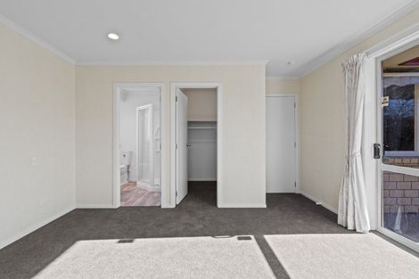 Photo of property in 28 Oaklands Drive, Cambridge, 3434