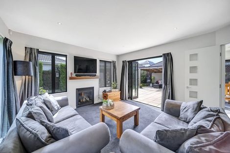 Photo of property in 2a Westburn Terrace, Burnside, Christchurch, 8041