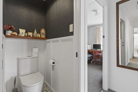 Photo of property in 18 Cowling Road, Hurdon, New Plymouth, 4310