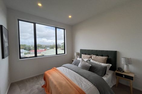 Photo of property in 27c Dawnhaven Drive, Te Atatu Peninsula, Auckland, 0610