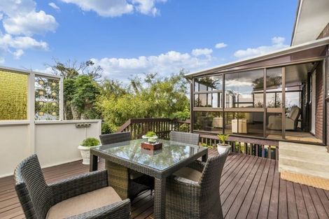 Photo of property in 10 Castleton Street, Birkdale, Auckland, 0626