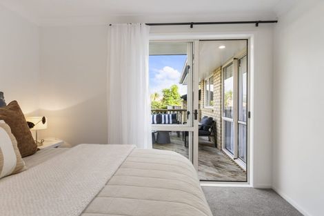 Photo of property in 5 Kasia Close, Massey, Auckland, 0614