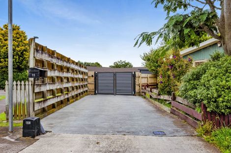 Photo of property in 11 Matai Place, Hawera, 4610