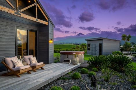 Photo of property in 13 Washer Road, Omata, New Plymouth, 4374