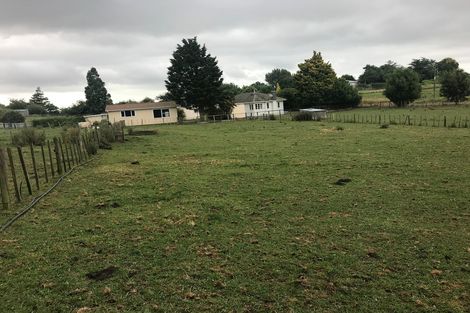 Photo of property in 4 Hattersley Grove, Churton Park, Wellington, 6037