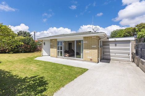 Photo of property in 86 Gray Avenue, Paraparaumu Beach, Paraparaumu, 5032