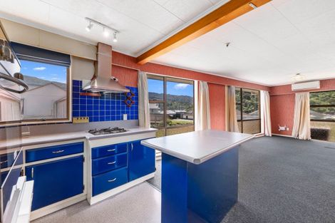 Photo of property in 60 Waikawa Road, Picton, 7220