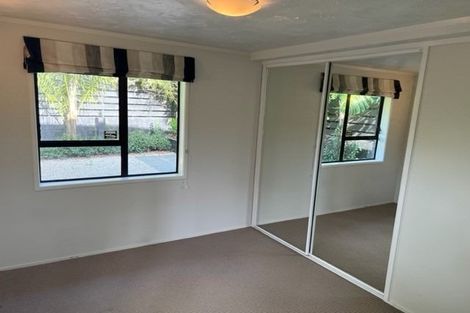 Photo of property in 1/28 Sandown Road, Rothesay Bay, Auckland, 0630