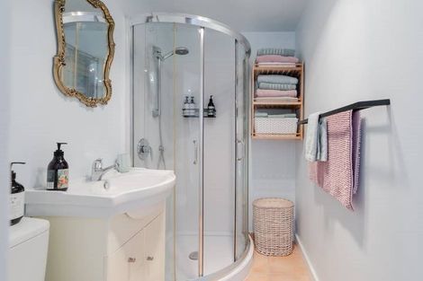 Photo of property in 84 Park Road, Titirangi, Auckland, 0604