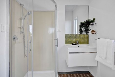 Photo of property in 308 Mangorei Road, Merrilands, New Plymouth, 4312