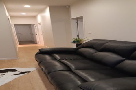 Photo of property in 34 Carrygawley Road, Flat Bush, Auckland, 2019