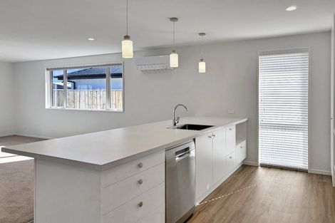 Photo of property in 10 Waituna Street, Pegasus, 7612