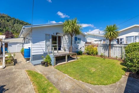 Photo of property in 223 Kawai Street South, Nelson South, Nelson, 7010