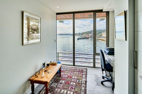 Photo of property in Clyde Quay Wharf, 1a/8 Clyde Quay Wharf, Te Aro, Wellington, 6011