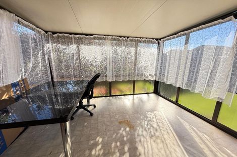 Photo of property in 2/13 Landscape Road, Papatoetoe, Auckland, 2025
