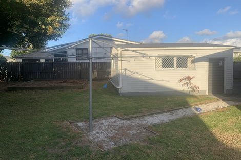 Photo of property in 14 Hywell Place, Manurewa, Auckland, 2102