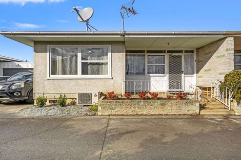 Photo of property in 2/608 Heretaunga Street East, Parkvale, Hastings, 4122