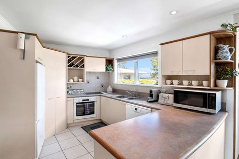 Photo of property in 53 Hartley Terrace, Massey, Auckland, 0614