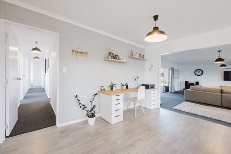 Photo of property in 2 Willow Grove, Waipukurau, 4200