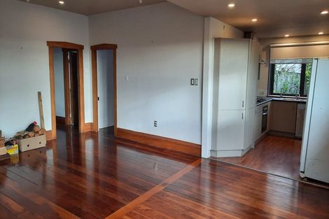 Photo of property in 38 Porter Crescent, Helensville, 0800