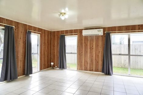 Photo of property in 10 Lynley Place, Pakuranga Heights, Auckland, 2010