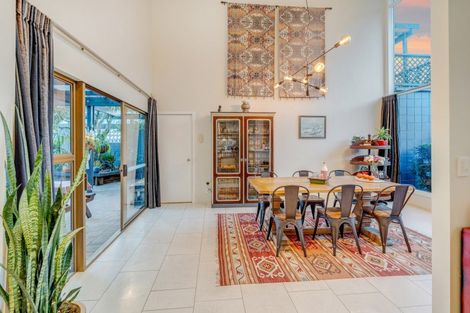 Photo of property in 20a Riverlea Avenue, Pakuranga, Auckland, 2010