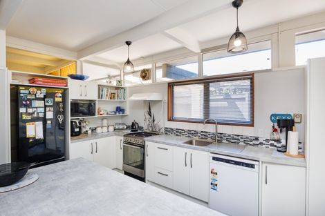 Photo of property in 36 Chippendale Crescent, Highbury, Palmerston North, 4412