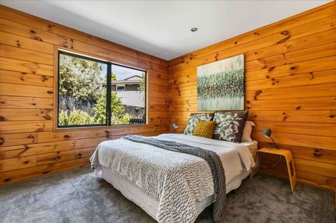 Photo of property in 39 Catalina Crescent, Forrest Hill, Auckland, 0620