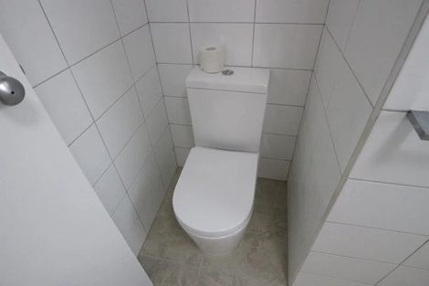 Photo of property in 17 St Catherine Crescent, West Harbour, Auckland, 0618