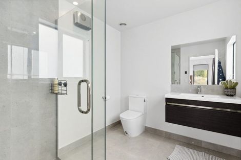 Photo of property in 37 Farrant Drive, Wanaka, 9305